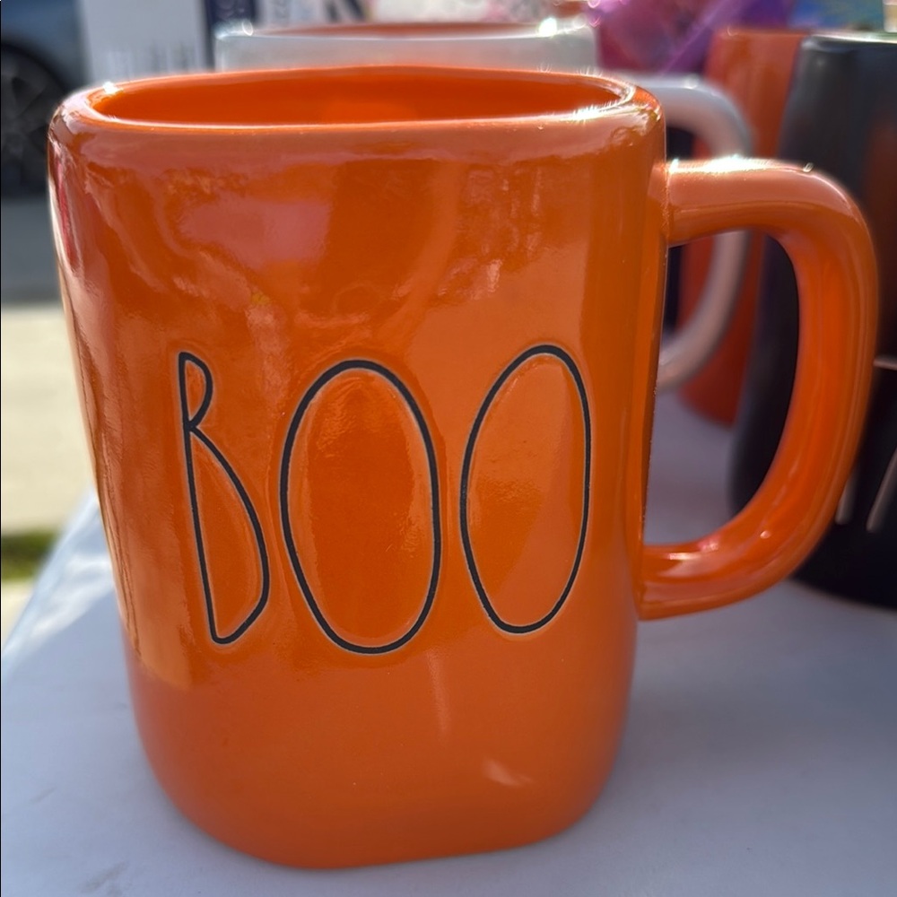 Rae Dunn Orange BOO mug NWT
